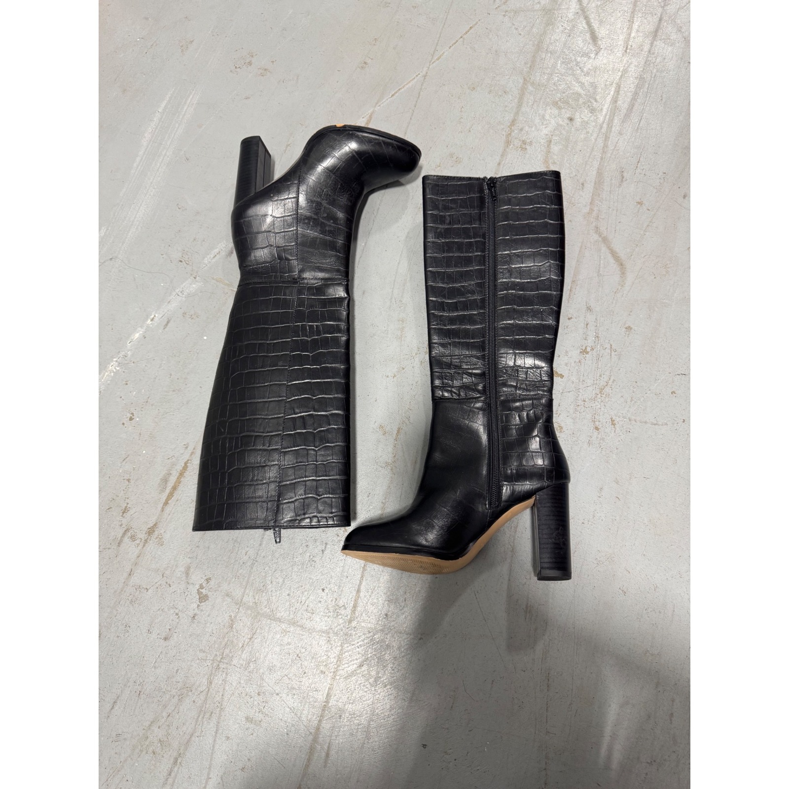 Gillio Collection Black Croc Embossed Leather Knee High Block Heel Boots 23 6us